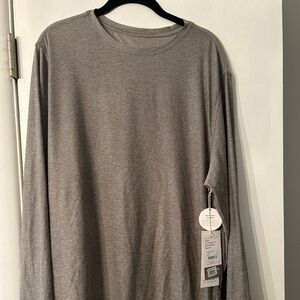 Vuori Long-Sleeve Strato Tech Tee